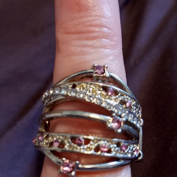 Jewelry - Picture 2 of 2